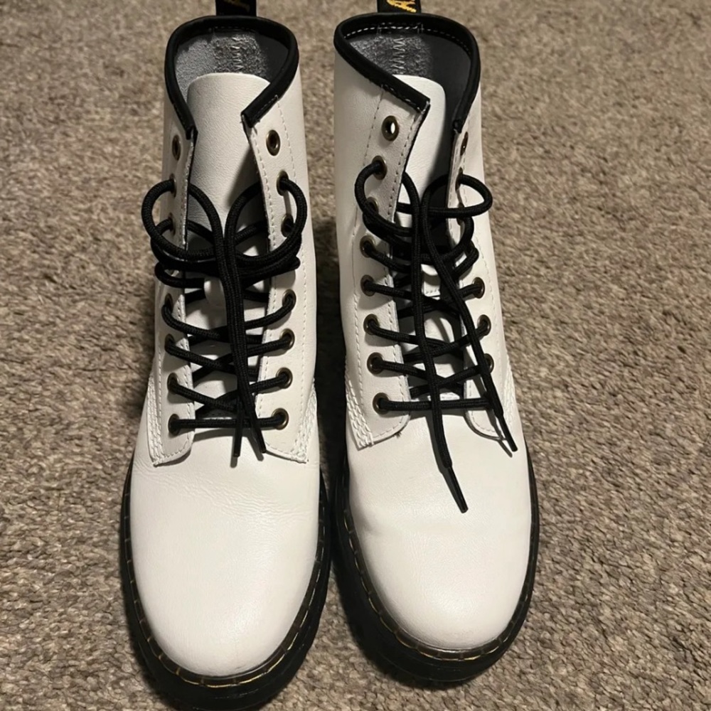 White women’s Zavala Combat Boot - Picture 2 of 3
